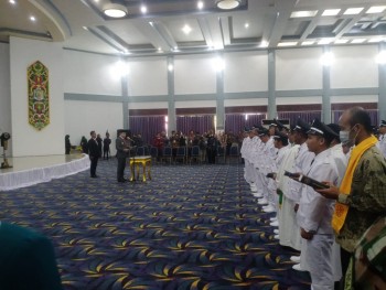 Anwar Hadiri Pelantikan 72 Kades Hasil Pilkades Serentak 2022