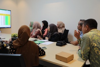 Rapat Penentuan Pemenang Lomba KP SPAMS Juara 2024 Berlangsung di Ruang Rapat Kepala Dinas class=