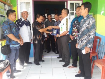 Komisi II DPRD HSS Kunjungi BUMDes Amanah Kuaro