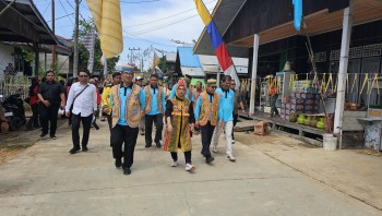 Img DPMPD dampingi Gubernur ke Festival Adat Long Plai