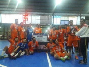Samarinda Jawara Turnamen Futsal IKA PTK Kaltim 2019